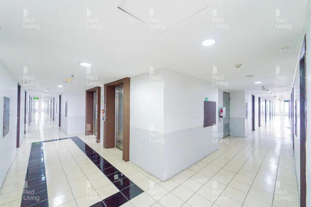 Redliving Apartemen Serpong Green View - Celebrity Room Tower B Τάνγκερανγκ Εξωτερικό φωτογραφία
